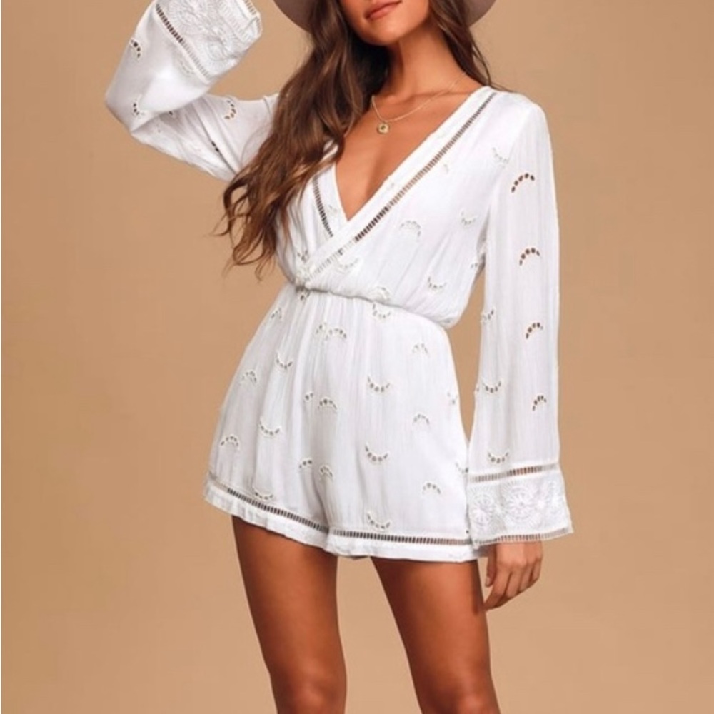 LULUS (s) white embroidered jumpsuit